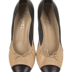 Copied photos-Women Chanel kitty heels in excellent condition.